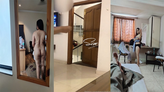 Sexy Indian Wife Taking Parcel – From Delivery Boy Free Waching