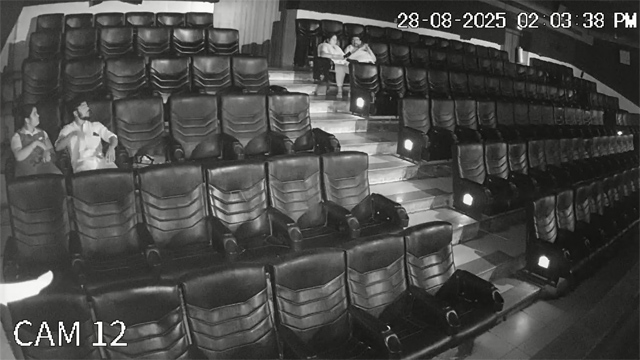 Cinema Hall Blowjob Viral Porn Video