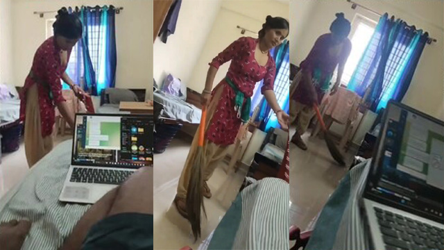 Bachelor College Boy Masturbating – in She Giving Smile Front of her Maid