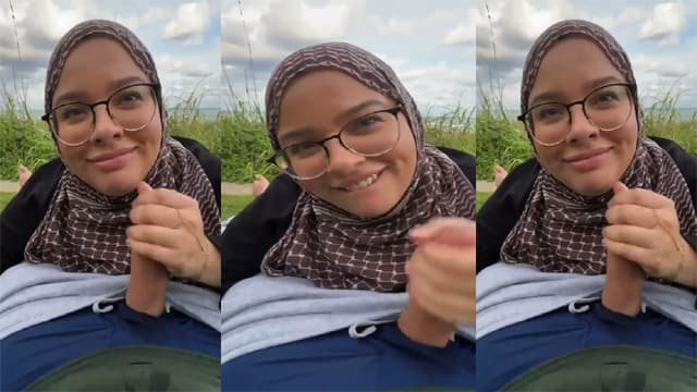 Hijabi Hot Babe – Sucking Big Dick Public Park MMS