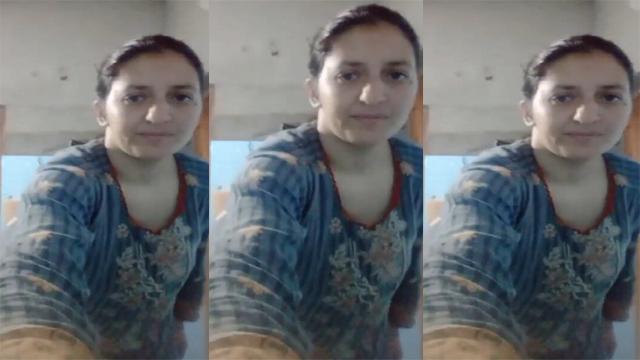 Hot Desi Milf Remove Clothes Showing